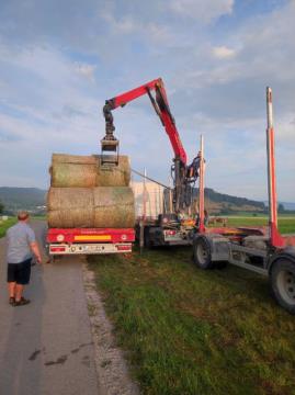 Seno za poplavljena območja (1)